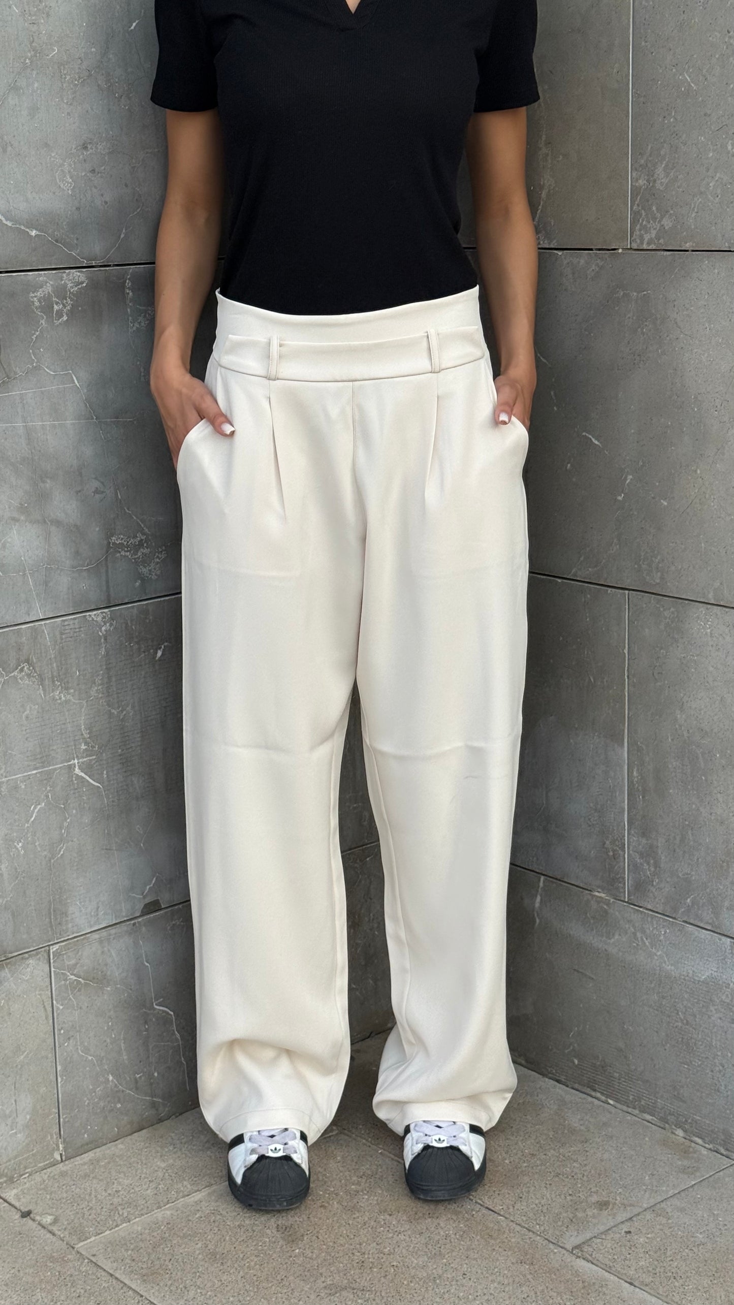 Emy's Everyday Pleated Trousers