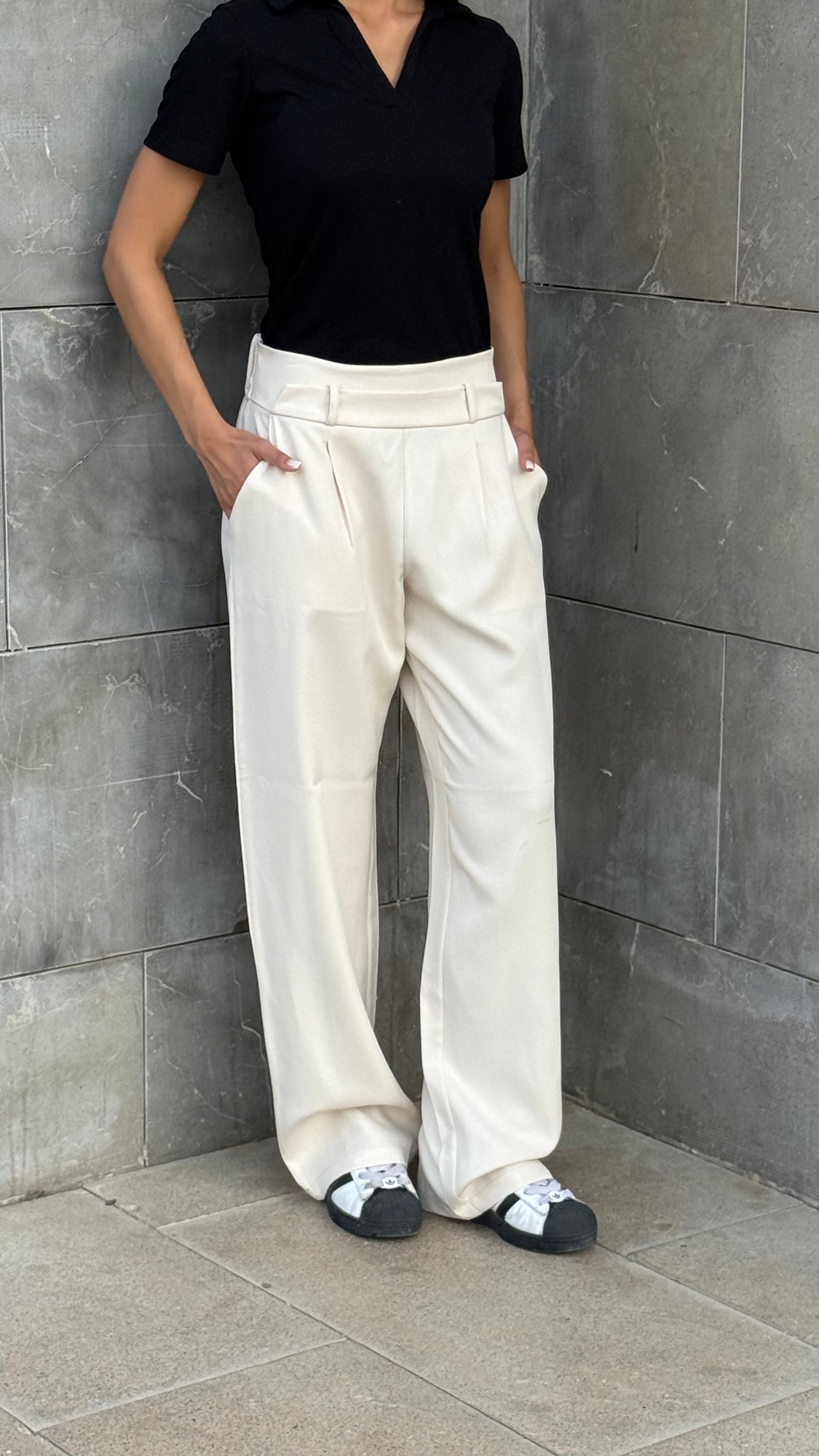 Emy's Everyday Pleated Trousers